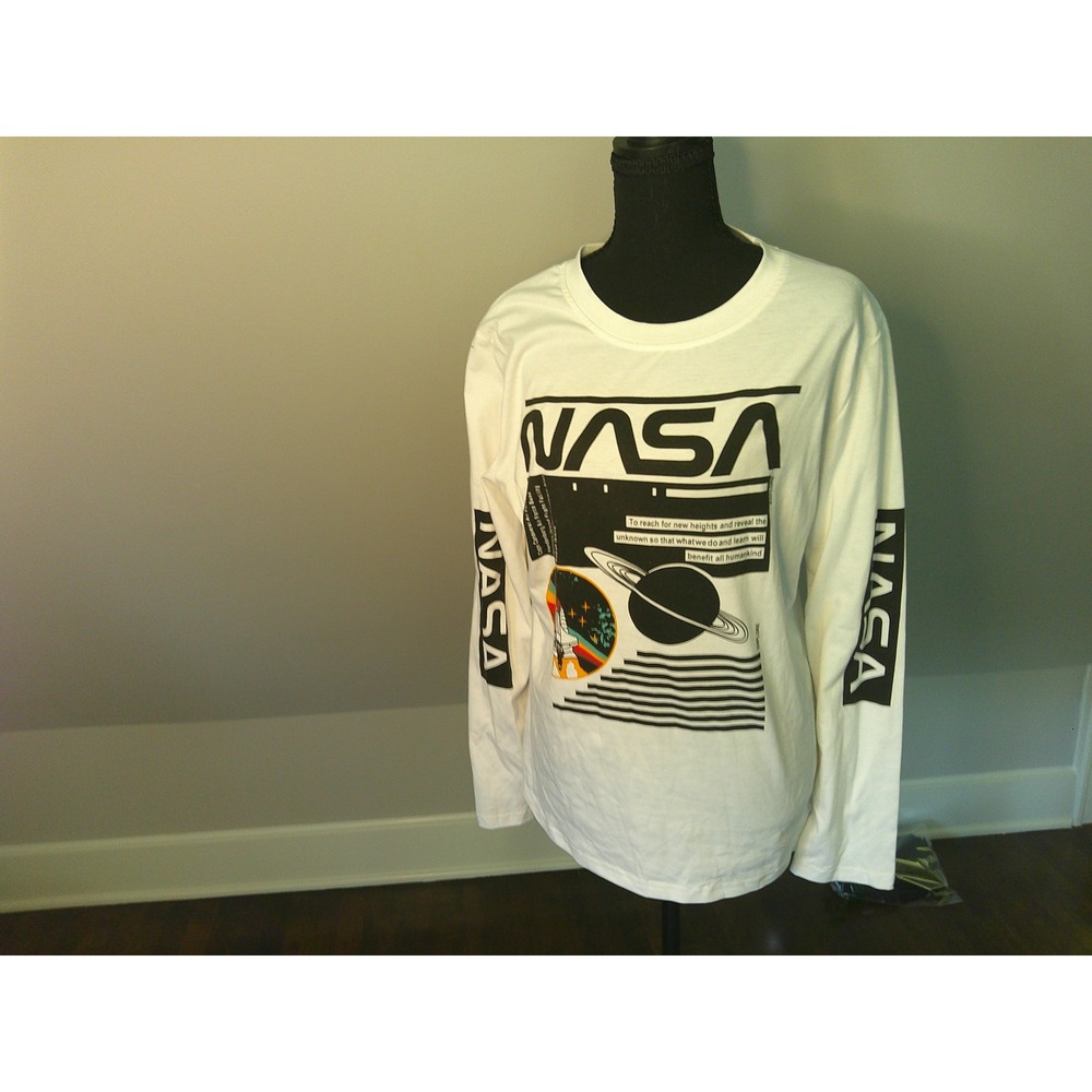 NASA Graphic Long Sleeve Shirt Womens Large White Space Shuttle Saturn Excellent